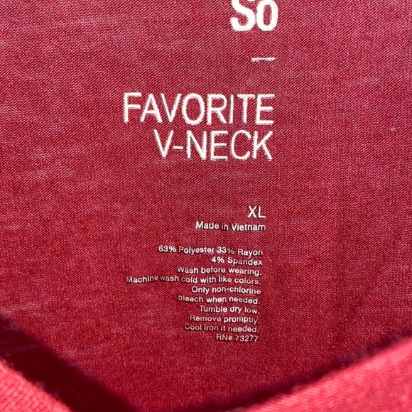 Red Long Sleeve Top. Size XL - Picture 2 of 2